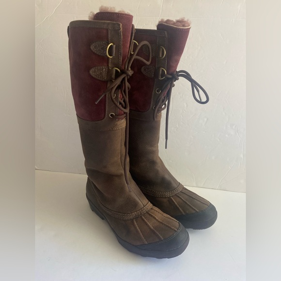 UGG Belcloud tall waterproof leather boots size 10 pristine condition - Picture 2 of 16